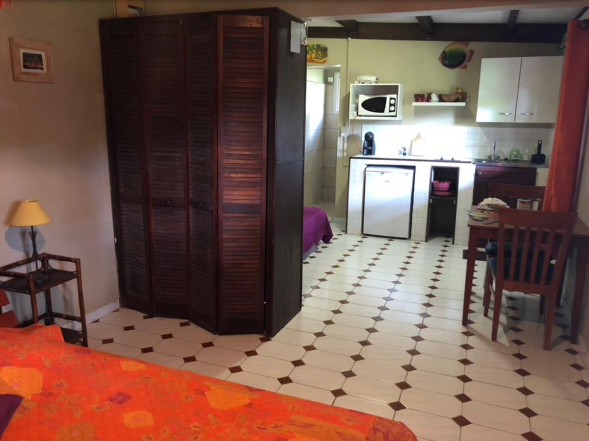 Le bungalow des bougainvilliers Ducos Extérieur photo